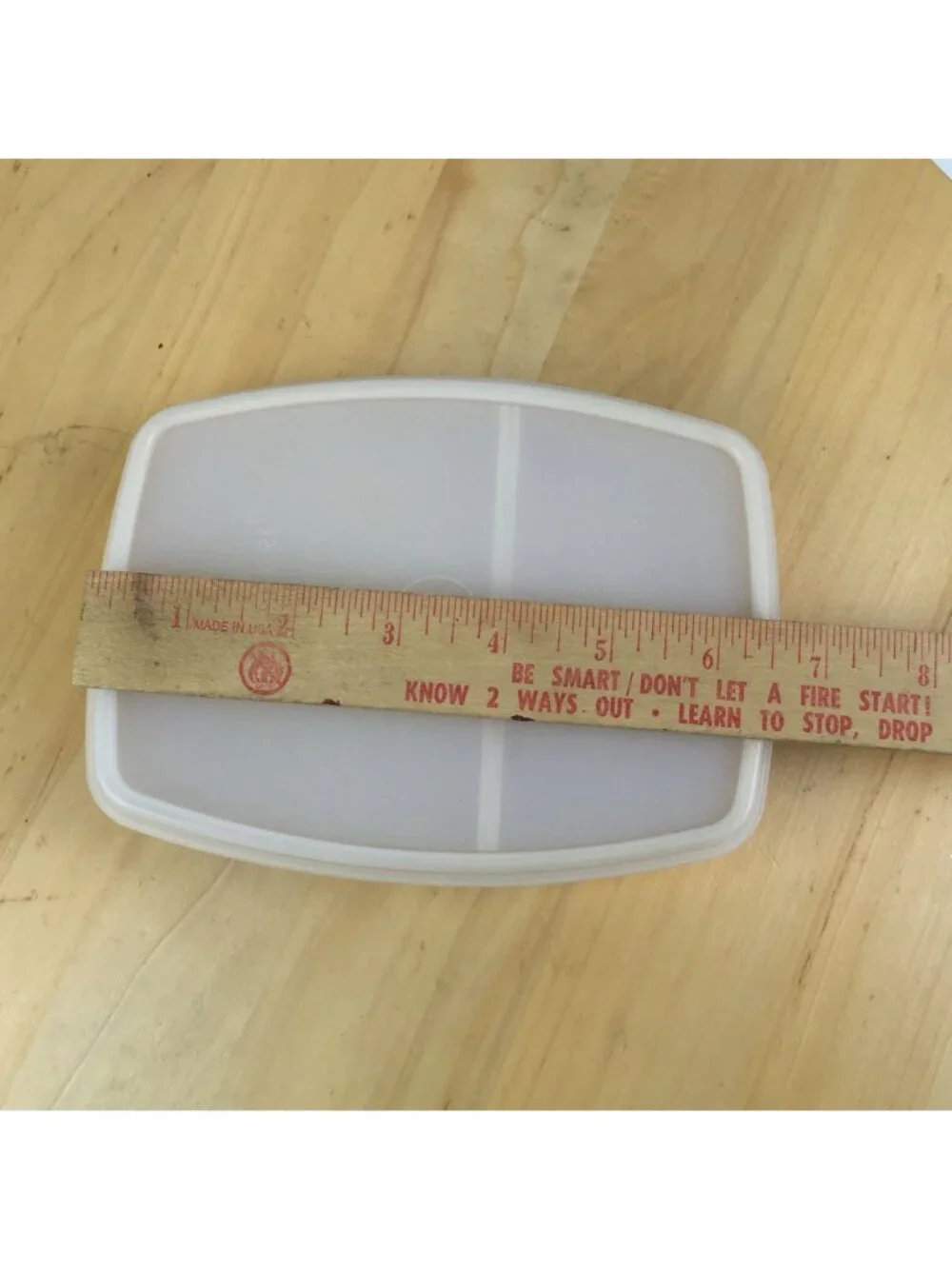 Tupperware Packette Divided Lunch Snack Container With Seal #813-3 USA